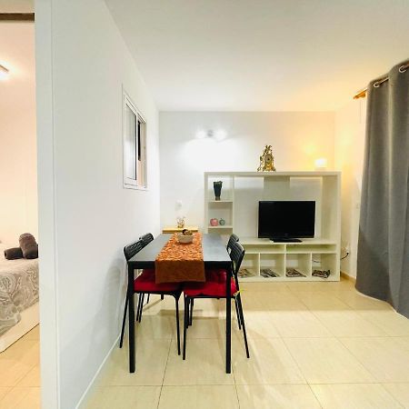 Renovado Apartamento En Zona Residencial A Pasos Del Mar Салоу Экстерьер фото