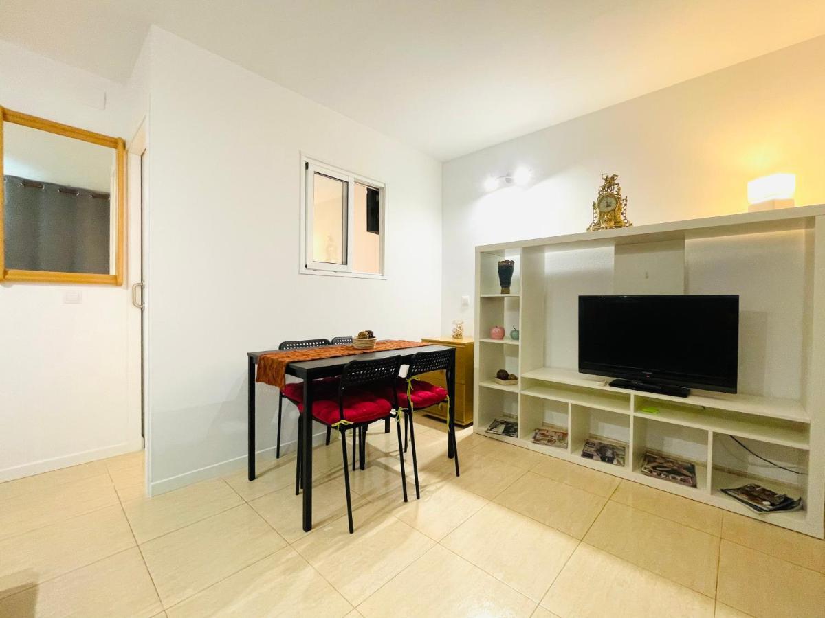 Renovado Apartamento En Zona Residencial A Pasos Del Mar Салоу Экстерьер фото